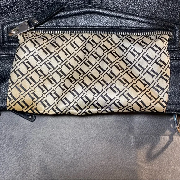 Tignanello leather shoulder strap/Crossbody black multi pocket  purse - Picture 8 of 12